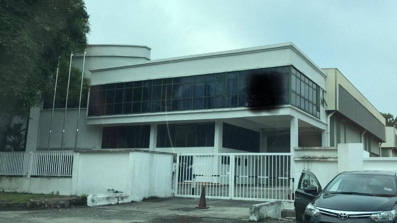 Commercial real estate for rent in Hicom Glenmarie Industrial Park. It has a land area of 25,000sqft and a built up of 12,500sqft. Rental RM48k per month.